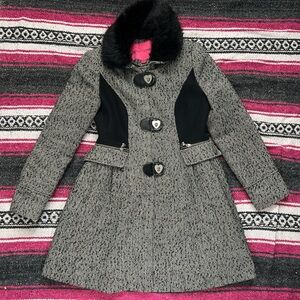 Betsey Johnson Herringbone Wool Peplum Faux Fur Heart Button Jacket Size 8 Glam